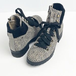 OTBT Lakewood Leather Animal Print Side Zipper Lace Up Faux Fur Lined Boots 8